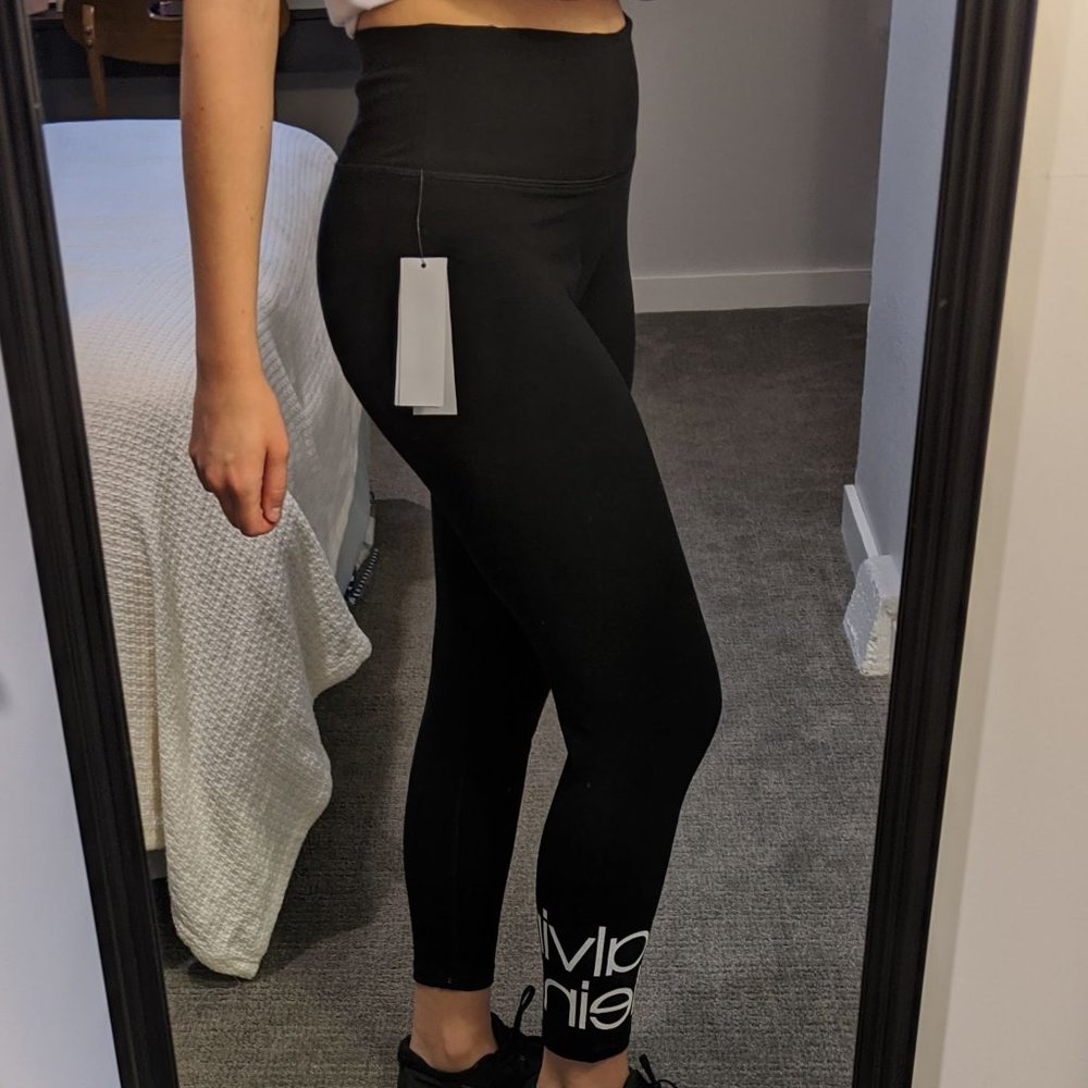 NWT Calvin Klein High Waisted Leggings